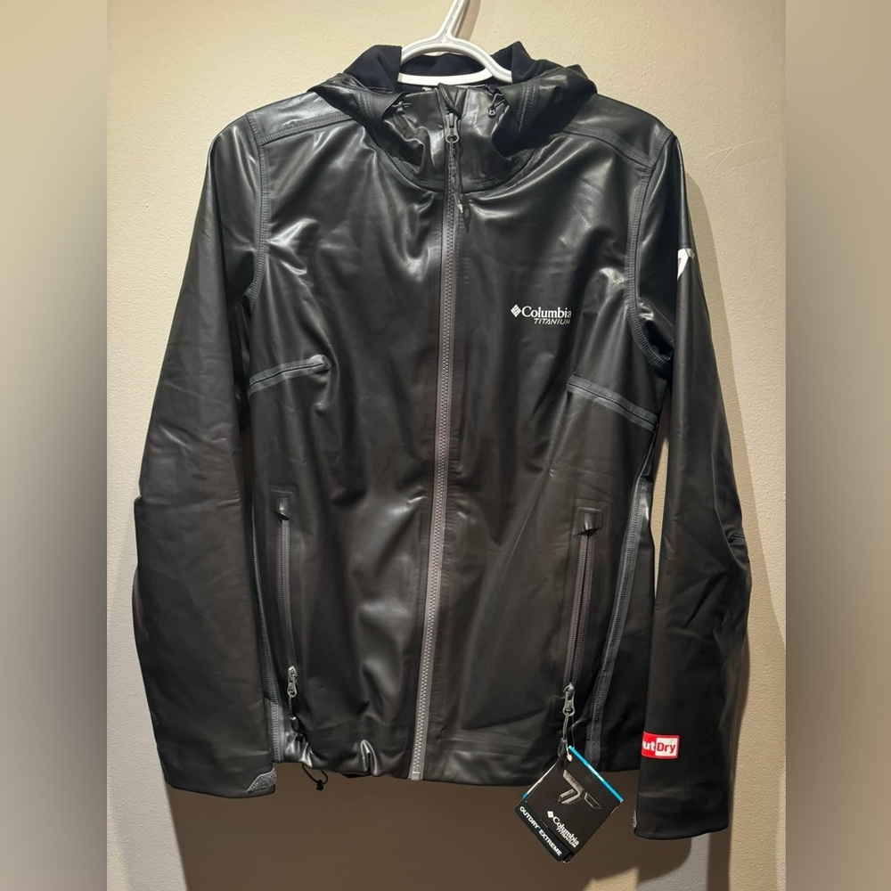 Columbia Titanium jacket